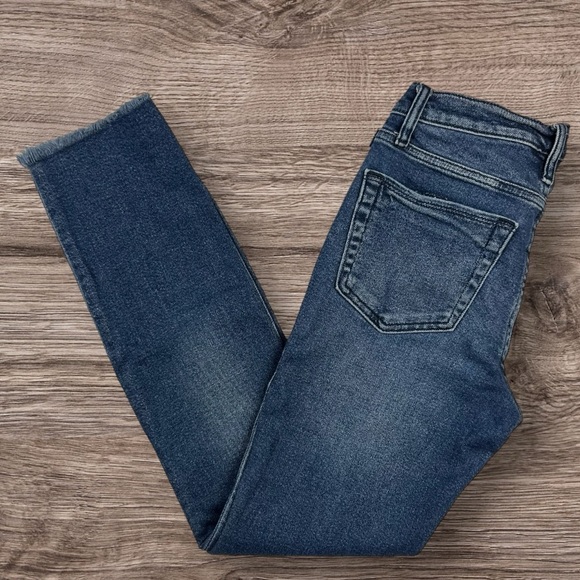 Rock & Republic Women's Fixx Skinny Jeans Medium Wash Raw Hem Sz:6M - Picture 5 of 11